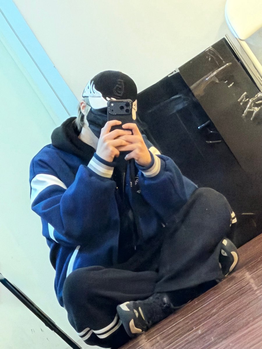 hana˚࿔*:･ (rest) tweet media