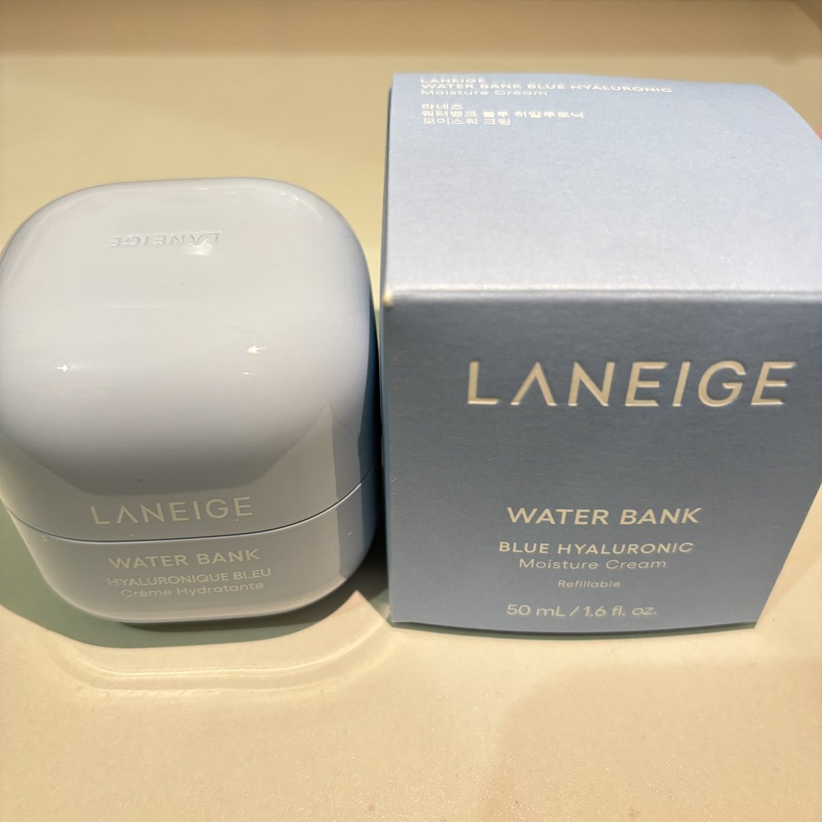twinkerfel's tweet photo. guys ada yang mau beli moisturizer laneige water bank aku gaa? aku udah ga pake mois ini lagi. belom aku buka sama sekali. 100% ori yaa beli di laneige store sms.
#zonauangㅤ https://t.co/UJvjYqmEGK