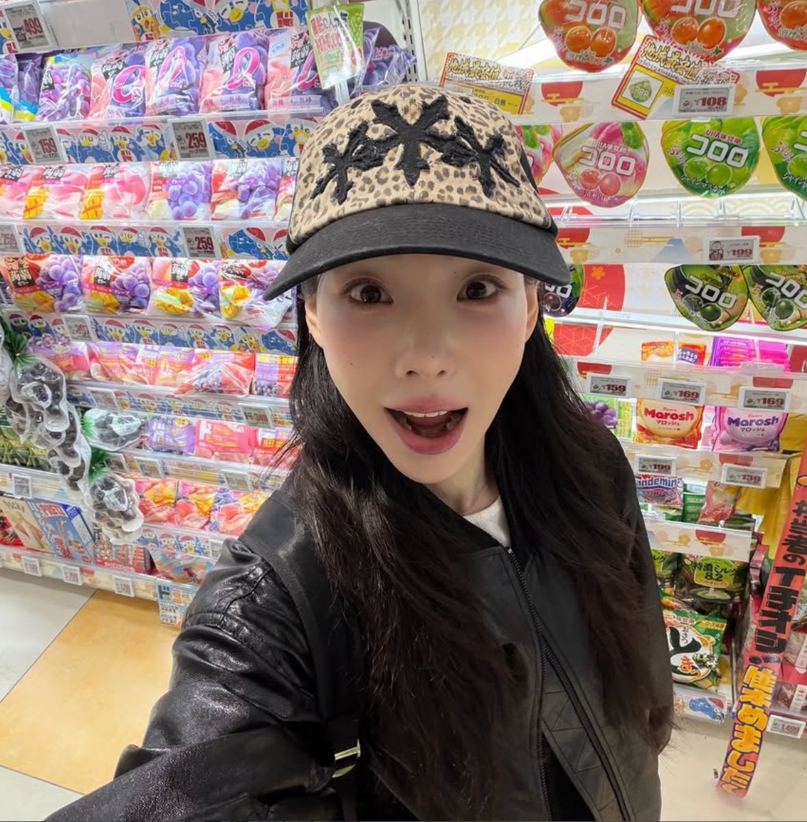 テヨンちゃんこうして海外公演で外に出るようになってとてもよい🙂‍↕️💜日本に来てくれたのもいまだにとても嬉しいので公演もしに来てください🙂‍↕️🙂‍↕️🙂‍↕️