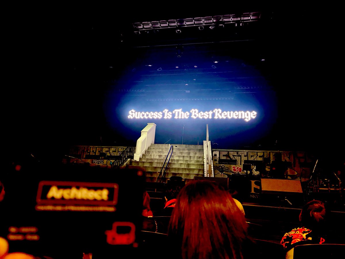 SkyKotAAA's tweet photo. #SKYHITOUR2026 -Success is-

5/11 OSAKA DAY1
フェニーチェ堺 大ホール

ロイヤル席から参加してきました🔥

10年以上のファンにとってはたまらないセットリストで楽しすぎました🙌
今までの歴史を回想してエモい、エモい、エモいの連続！！

最高を更新し続けるライブパフォーマンスでした✨
#SKYHI https://t.co/w3aq9noSlL