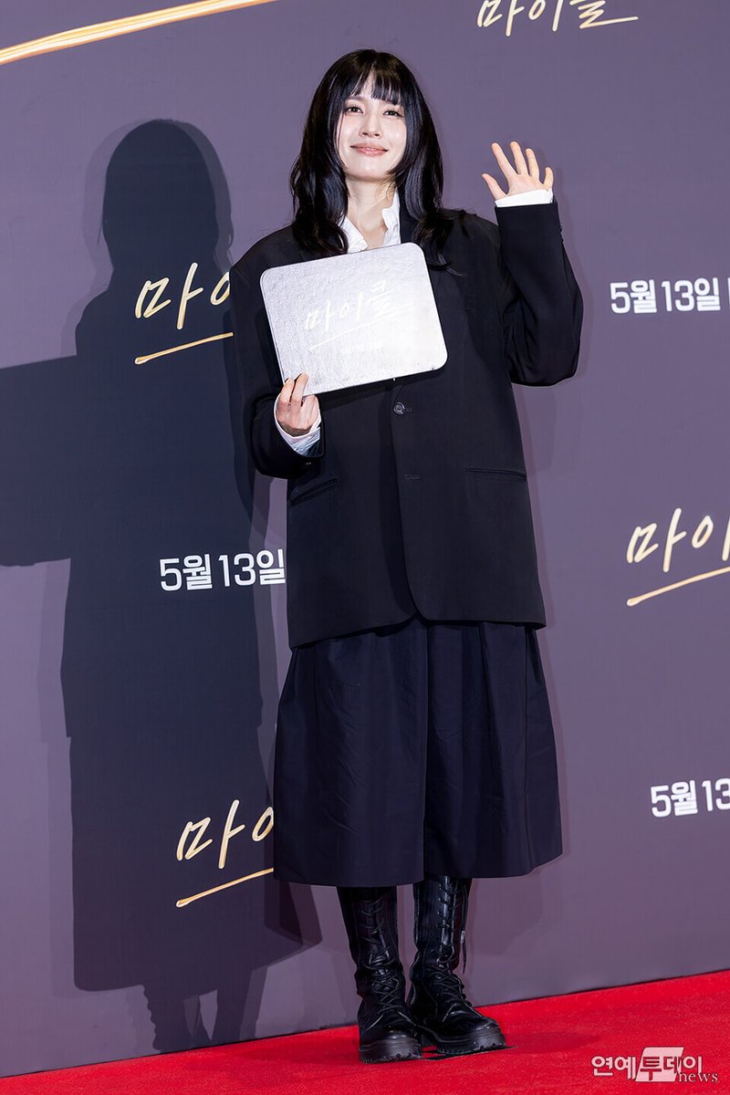 연예투데이 tweet media