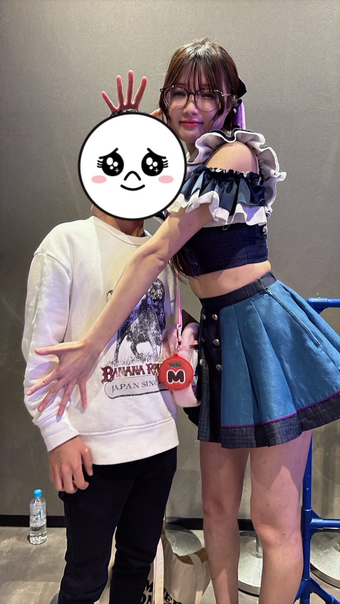 mokuzu7230's tweet photo. 自分より背の高い年下のお姉さんになでなでしてもらうのドキドキする😍
#足長お姐さんの突撃録 https://t.co/QVLcHvQU6i