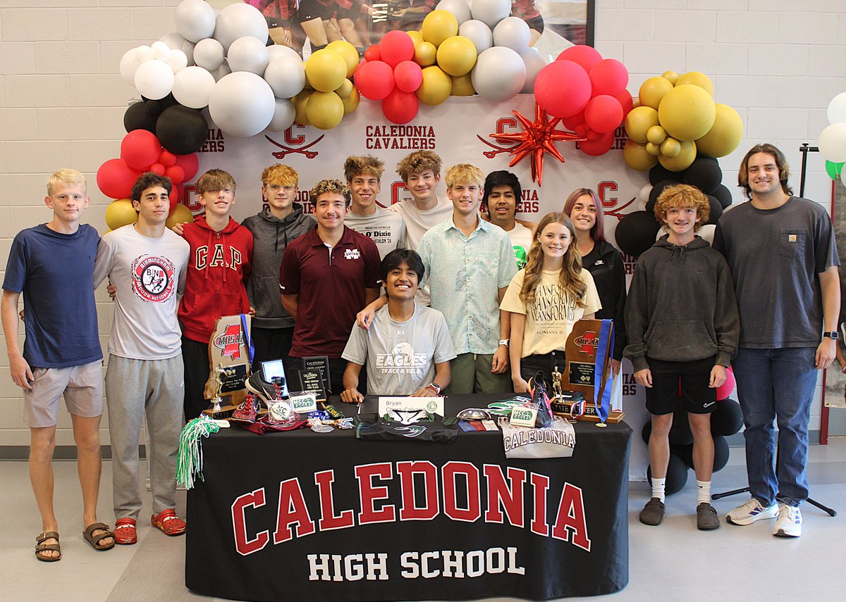 LCSD_MS's tweet photo. Bryan Chora-Calvario wasn't an instant success when he joined the CHS XC program, but he developed into an All-State performer. On Friday, he realized an opportunity to compete at Meridian C.C. To read more, go to: https://t.co/sfjJebzthM and scroll down to Recent News. https://t.co/9J9kNCiGjn