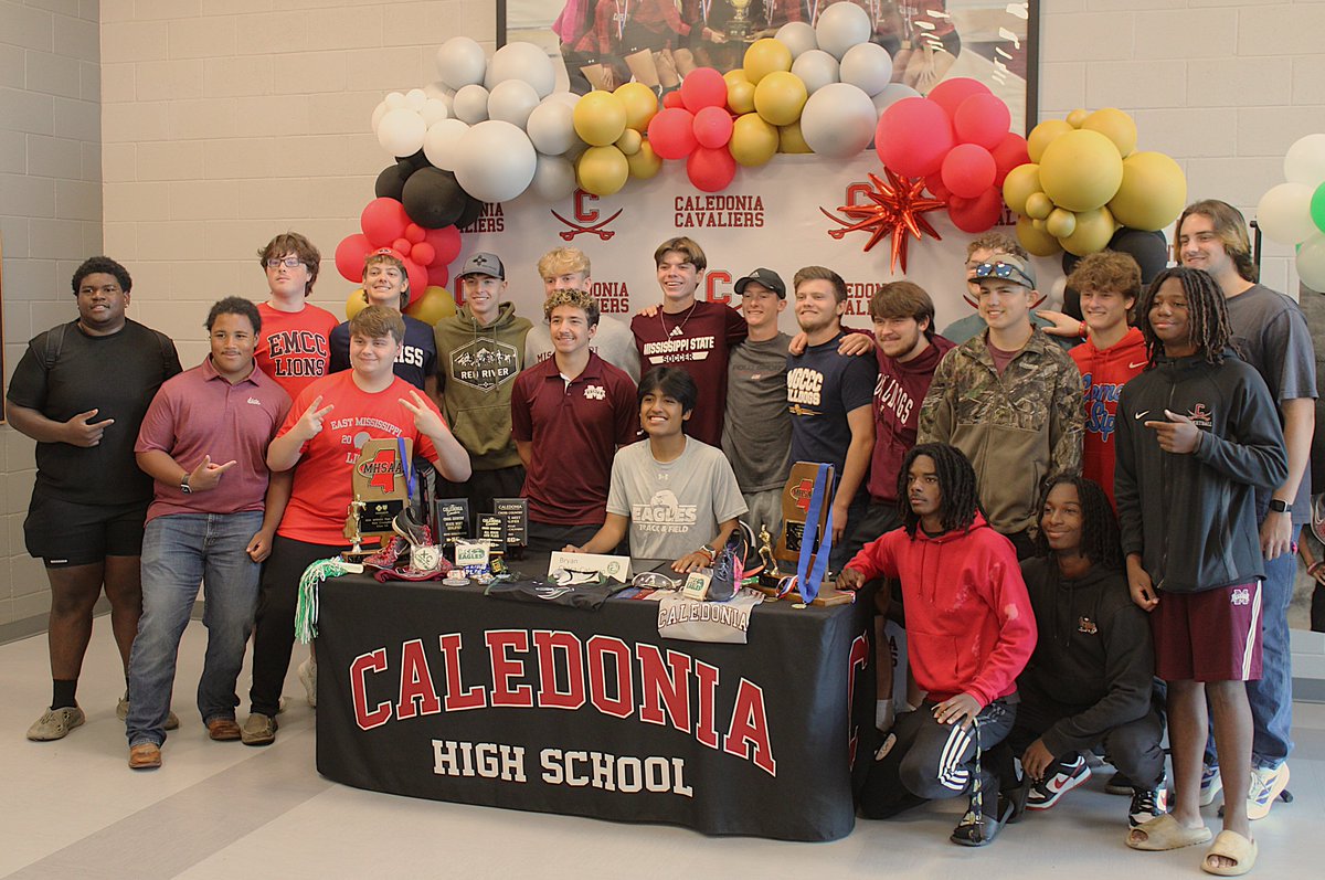 LCSD_MS's tweet photo. Bryan Chora-Calvario wasn't an instant success when he joined the CHS XC program, but he developed into an All-State performer. On Friday, he realized an opportunity to compete at Meridian C.C. To read more, go to: https://t.co/sfjJebzthM and scroll down to Recent News. https://t.co/9J9kNCiGjn