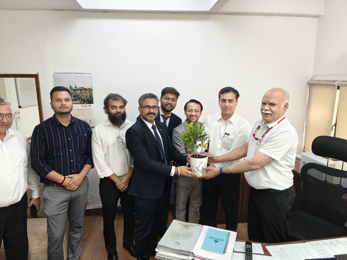 atcguildindia's tweet photo. The new CEC of ATC Guild (I) formally met ED (Aviation Safety) Shri A.K. Meena post-takeover. Both sides reaffirmed a shared commitment to elevating safety standards and strengthening the #ATM fraternity. ๐ค๐ซ
โ#ATCIndia #ATM #ATCO #AAI #AviationSafety https://t.co/Tim2pu7XDx