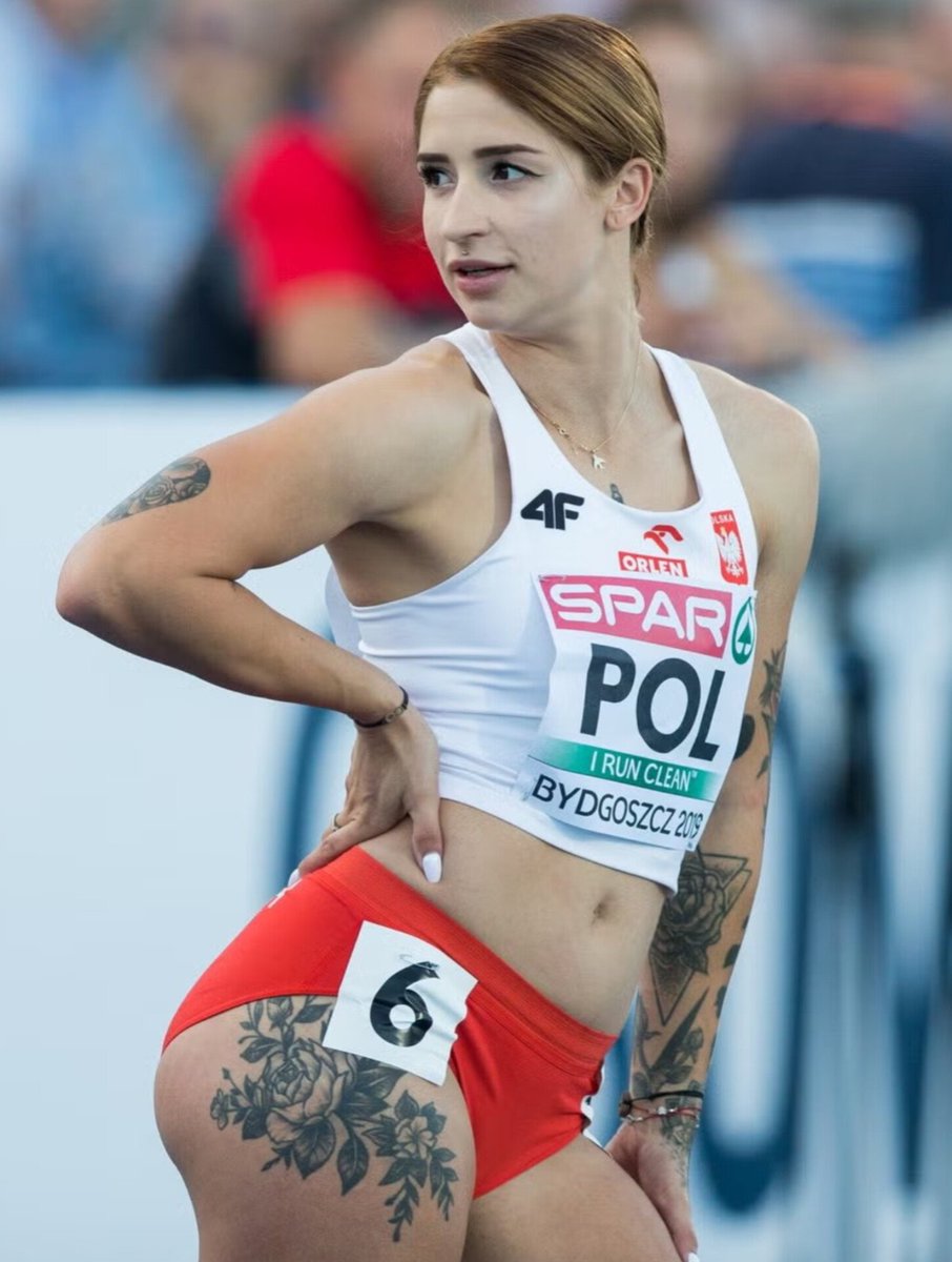 Alina tweet media