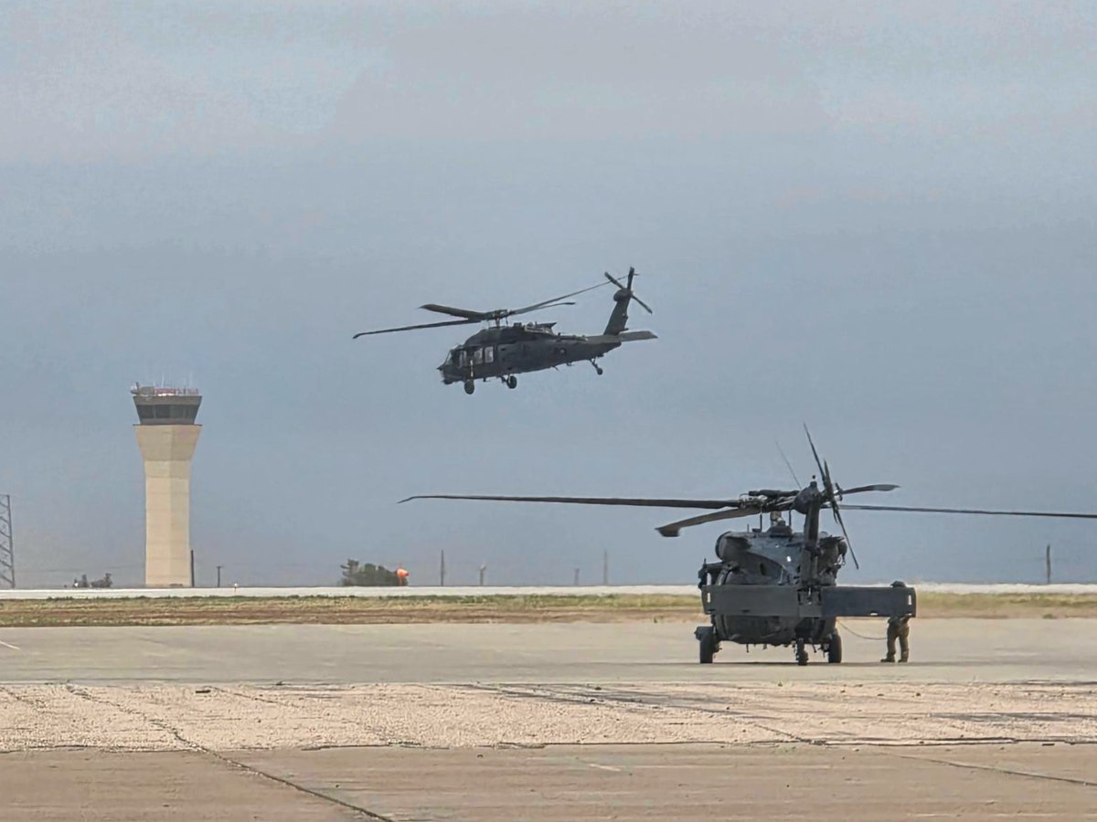 flyLBB's tweet photo. This weekend's visitors. Military flights are always a welcome sight at LBB.

📷 Credit: C Hennessee https://t.co/R28RQYZp7h