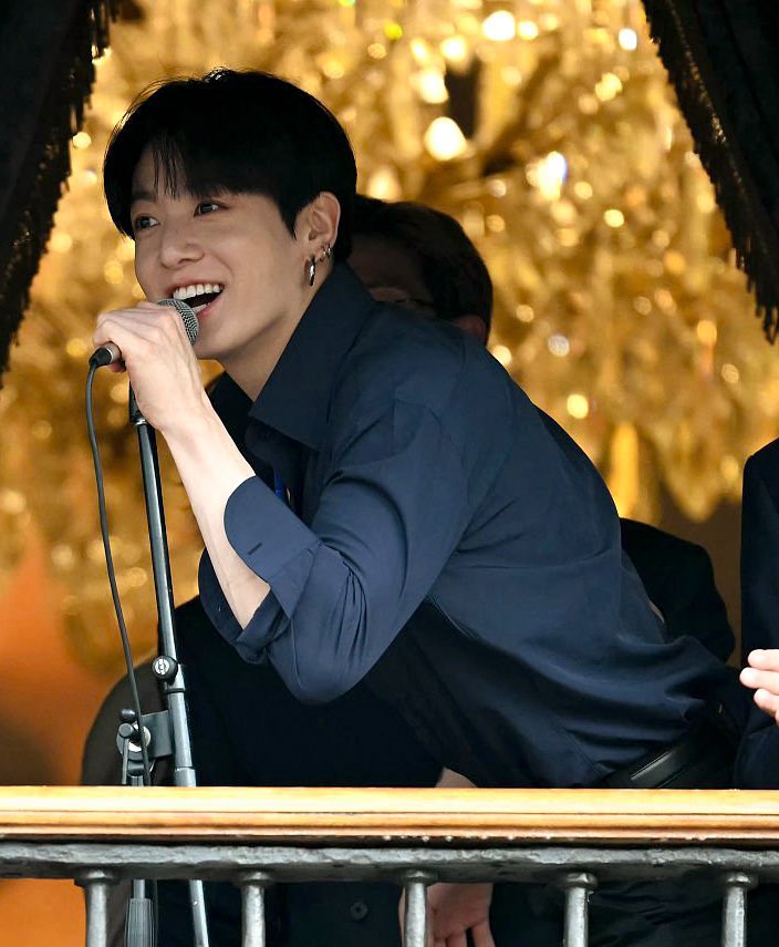 정국 tweet media