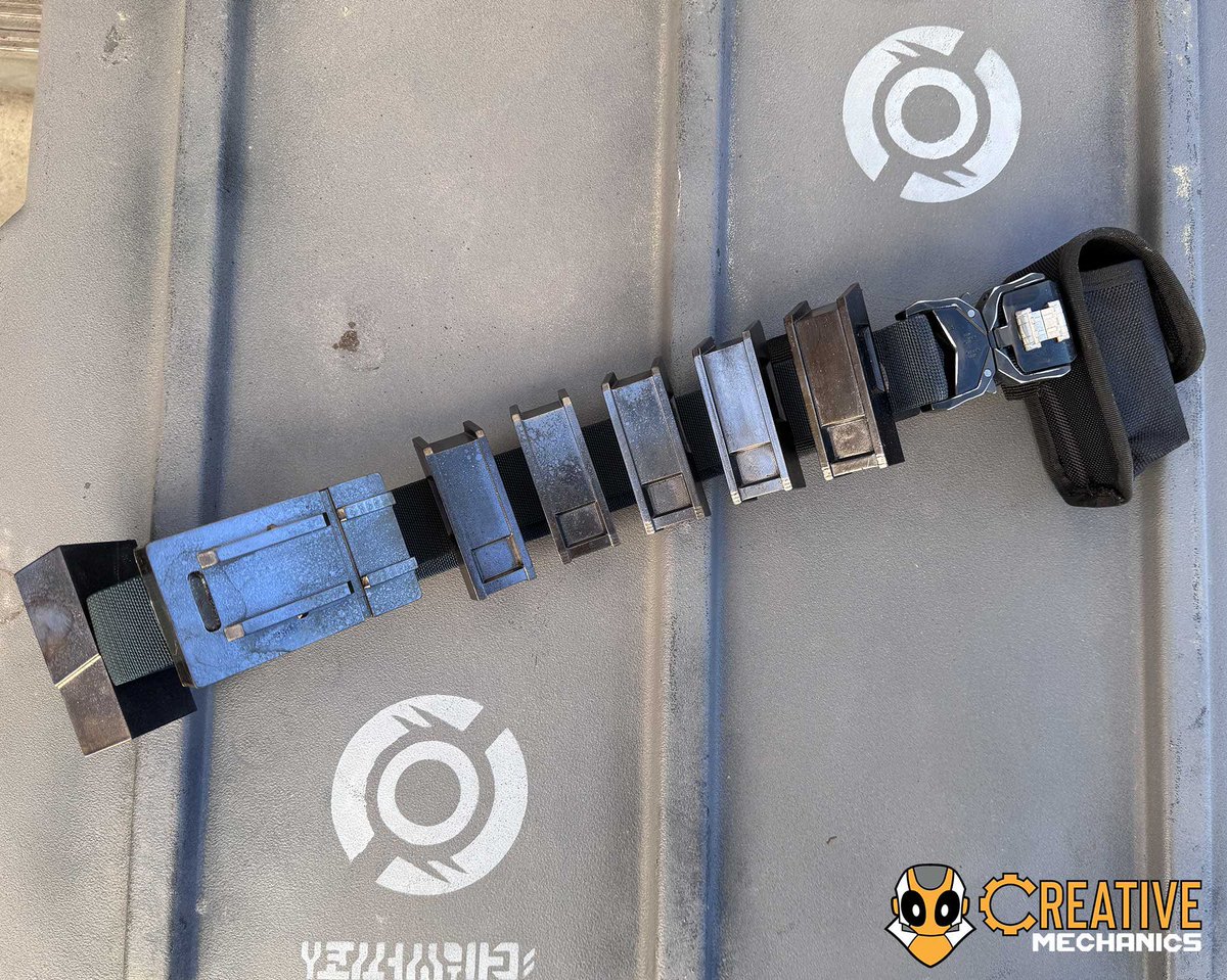 creativemechncs's tweet photo. Smuggler belt for sale!
Etsy link in bio or here: https://t.co/yjLPvF9SYy
Thank you for support a small business!
#cosplay #mandalorianmercs #mandomonday #mandalorian #mandomercs https://t.co/VO0mcFMUNy