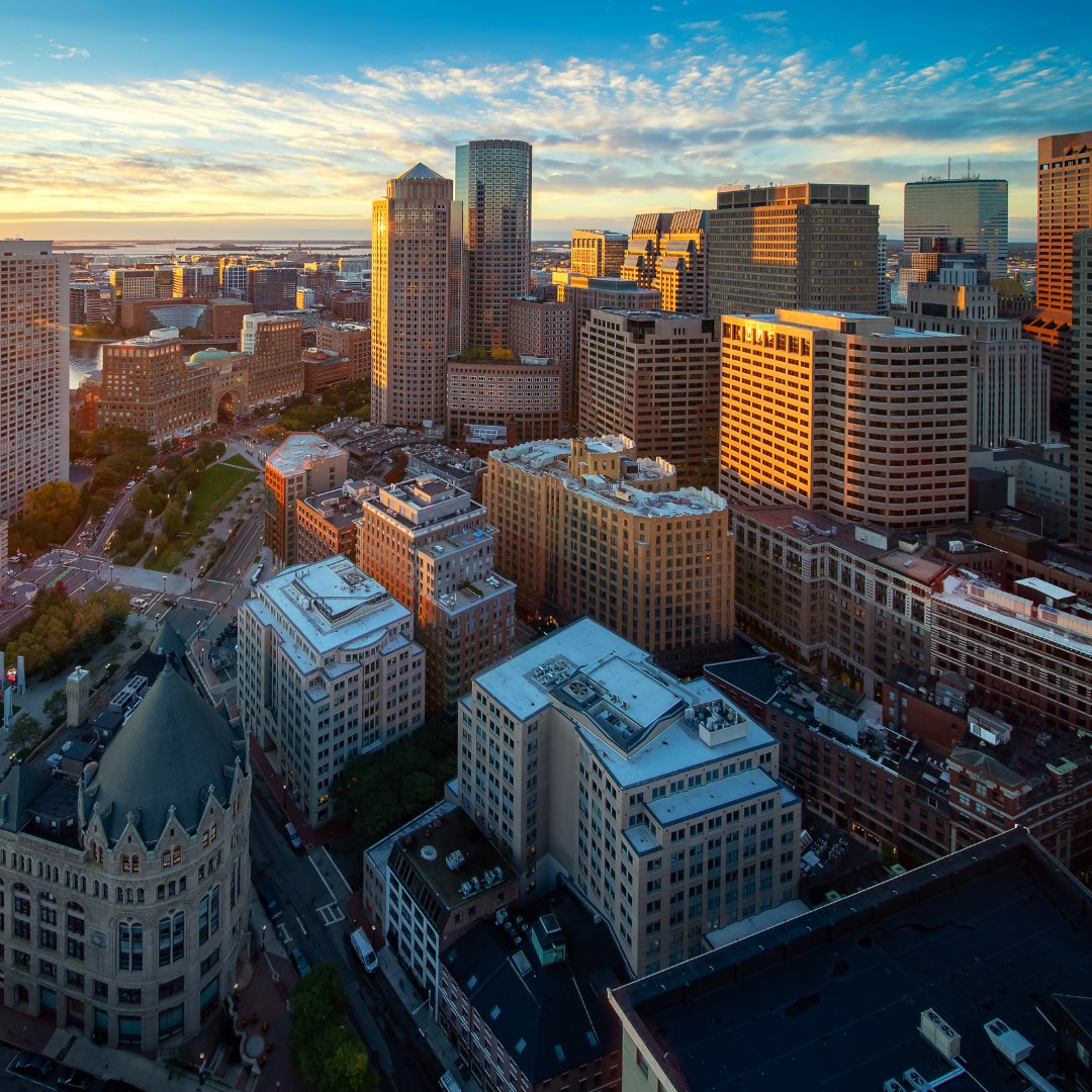 FlexOffers's tweet photo. It’s almost time for @DigiMarCon New England.

Matthew Burden will be at the Hyatt Regency Boston on May 12–13. Secure time with Matt in the event app while there’s still time.

#flexoffers #partnermarketing #digimarcon2026 #digimarcon #boston https://t.co/C1J1LOyvD2