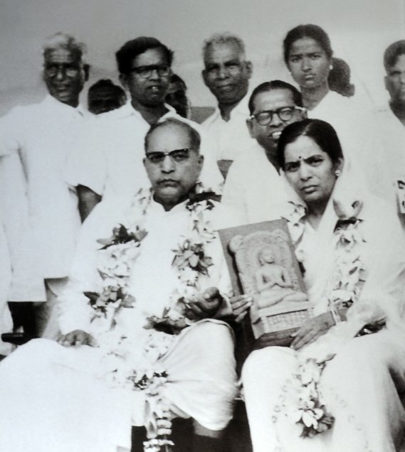 SagasofBharat's tweet photo. Ambedkar’s feminism 101:

Falling sick, Amby needed constant care from a servant. So he chose to remarry. 

His criteria for a wife:
– educated
– could cook for him
– doctor

Sc women don't have these qualities so he chose a Brahmin.

This is their “roti-beti” politics. https://t.co/GrBIvSHyBO