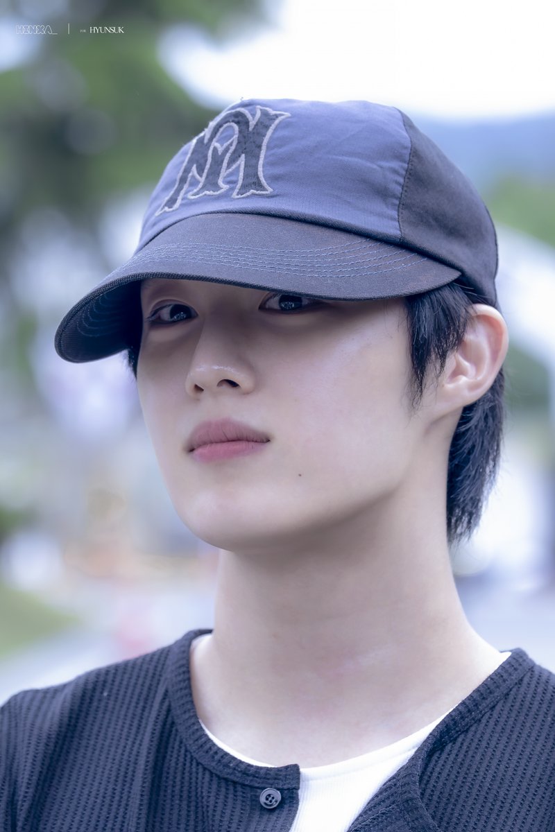 히나 tweet media