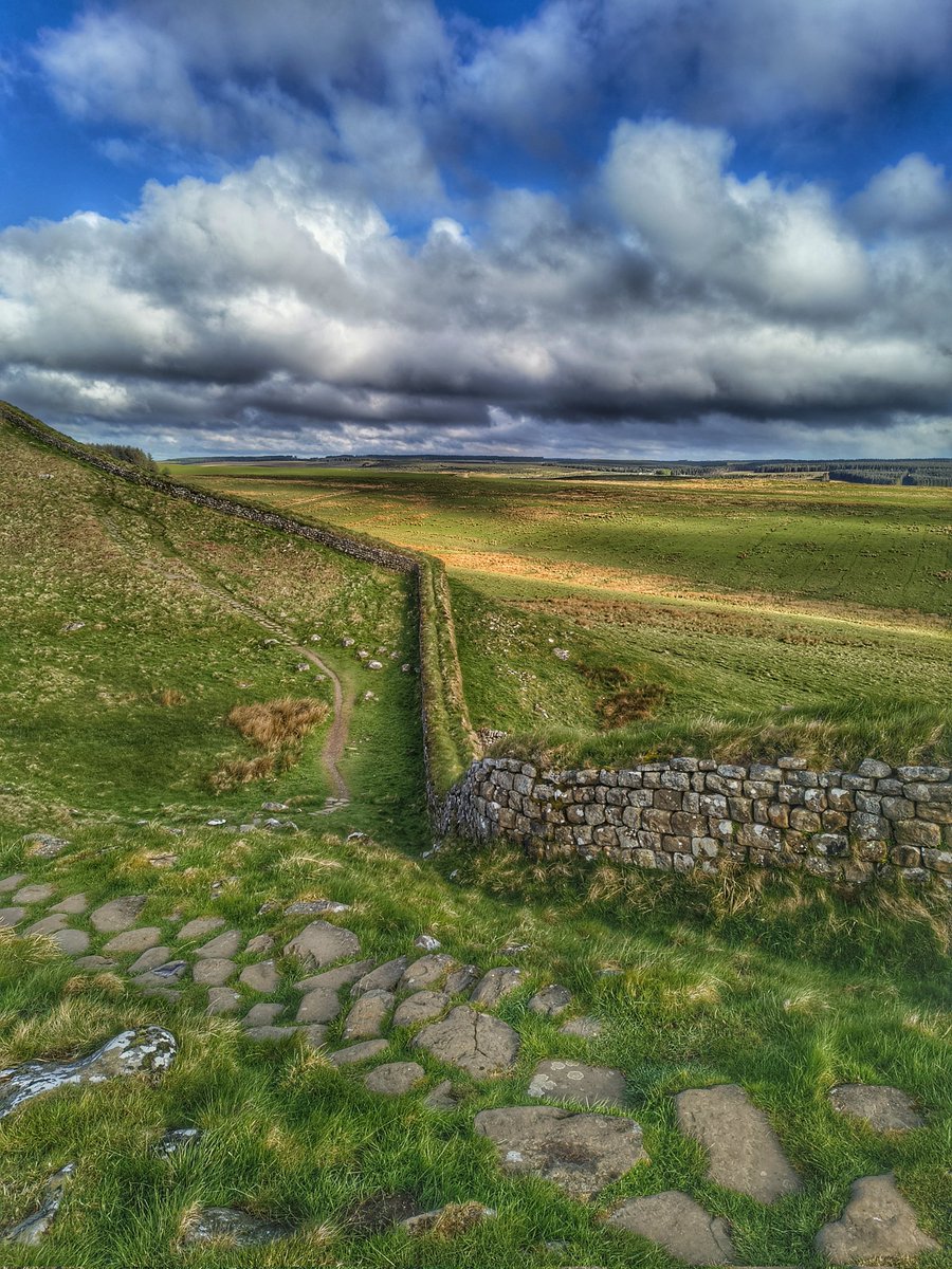 HADRIAN'S WALL PATH tweet media
