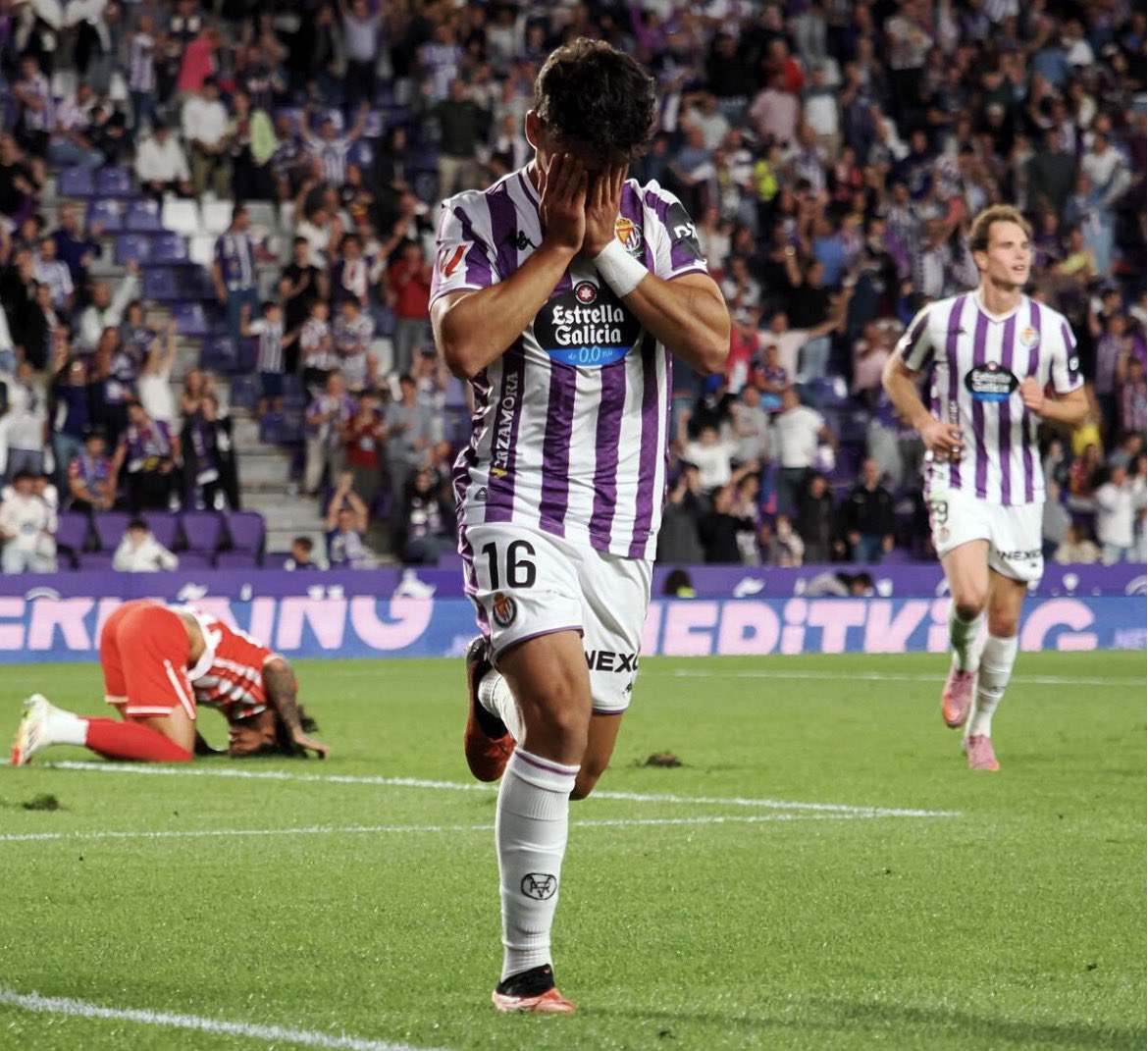 2023: Sobresale en el Prome y, estando en 2A, cedido a 1RFEF

2024: Vuelve de 1RFEF, se le manda otro año al filial y no cuenta arriba

2025: Vuelve a no contar en 2A, después de ser de lo mejor del Prome

2026: No se le renueva y se le saca por la puerta de atrás

Suerte, Mario.
