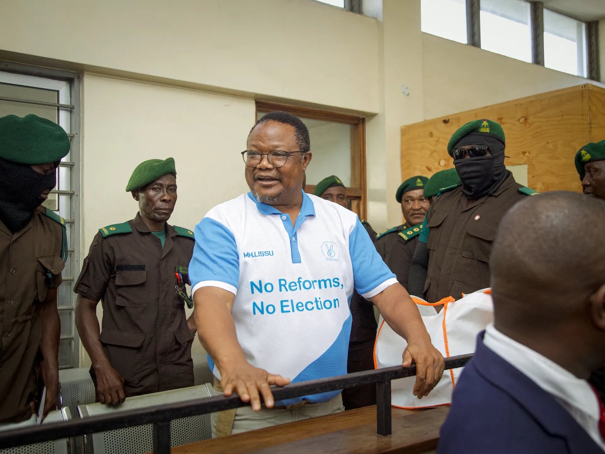 mangekimambi's tweet photo. Kuna Chama kimoja tu Tanzania chenye any moral ground ya kuwasemea Watanzania kwa sasa. Kuna chama kimoja tu Tanzania chenye any legitimacy ya kuwasemea Watanzania. Kuna chama kimoja tu Tanzania chenye uhalali wa kuwasemea Watanzania, chama hiko ni CHADEMA!!!!!!!!!!!

Vyama vingine vyote vilipoteza uhalali wa kuwasemea Watanzania either kwa kuwasaliti Watanzania kwa kushiriki uchaguzi wa 2025 au kufanya mauaji ya Oktoba 29.

Chadema ndio Chama pekee kilichoweza kuendana na matakwa ya Watanzania kwenye uchaguzi wa 2025, ndio chama pekee kilichosikiliza wananchi wanataka nini na wakaonyesha na kuongoza njia kwa kuja na NO REFORMS NO ELECTIONS na kusimama nayo mwanzo mwisho!!!!!!
 
It’s almost like Chadema ndio chama pekee cha siasa kinachoelewa Watanzania wanataka nini na wako tayari kujitoa kuhanga maisha yao ili wawapatie Watanzania wanachokidai. 

Chadema ndio chama pekee kilicho earn kuaminiwa na Watanzania………