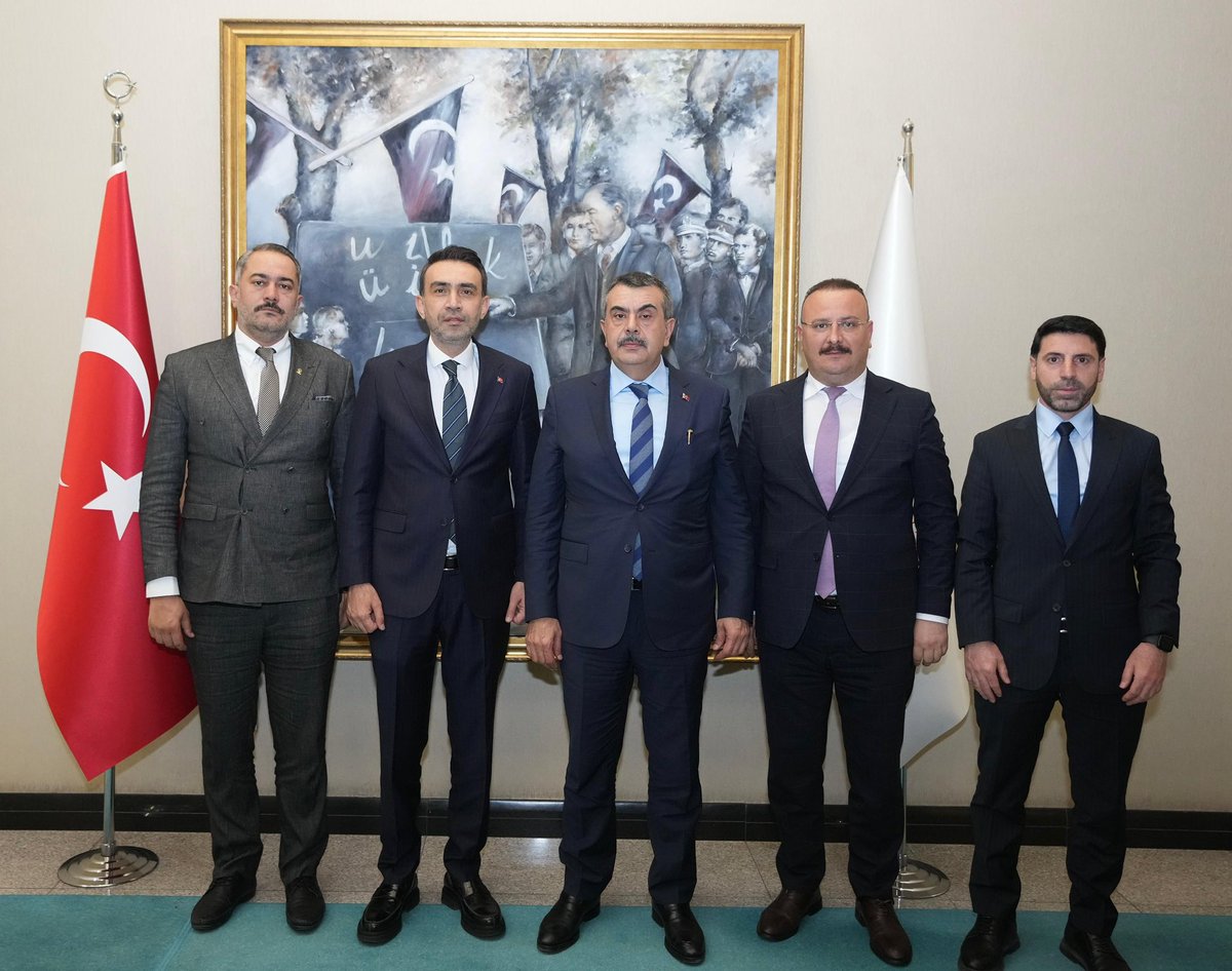 AdemAldemir33's tweet photo. İl Başkan Yardımcılarımız Sayın Ramazan Çetinkaya ve Sayın Bekir Talat Ekiz, Toroslar İlçe Başkanımız Sayın Ferdi Çokkeser ile birlikte, Milli Eğitim Bakanımız  Prof.Dr. Yusuf Tekin’i ziyaret ederek Mersin’imizin eğitim alanındaki ihtiyaçları, devam eden projeler ve planlanan yatırımlar üzerine istişarelerde bulunmuştur.

Nazik ev sahipliği ve Mersin’imizin eğitimi konusundaki yakın ilgisi dolayısıyla Sayın Bakanımıza teşekkür ederiz.