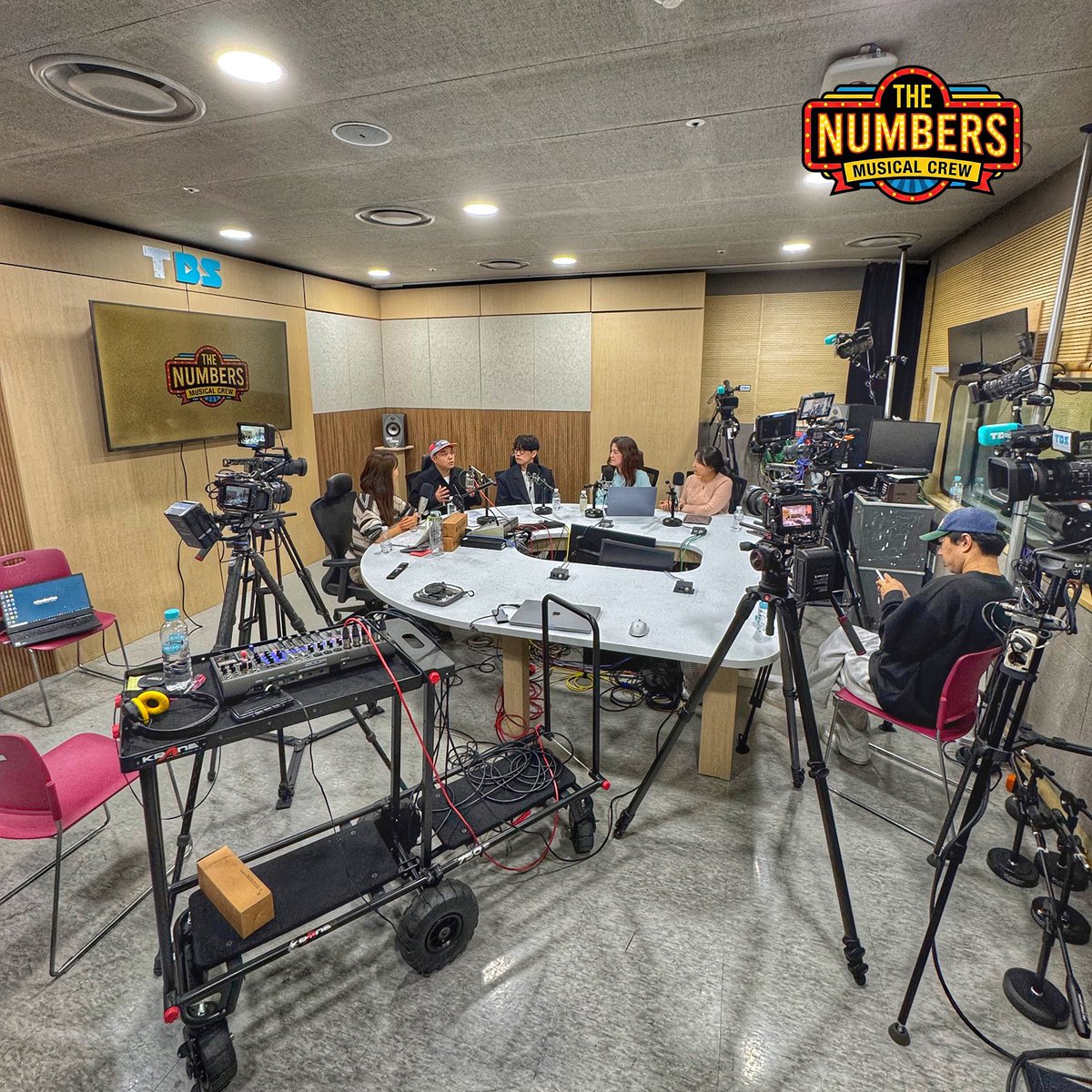 더 넘버스 THE NUMBERS tweet media