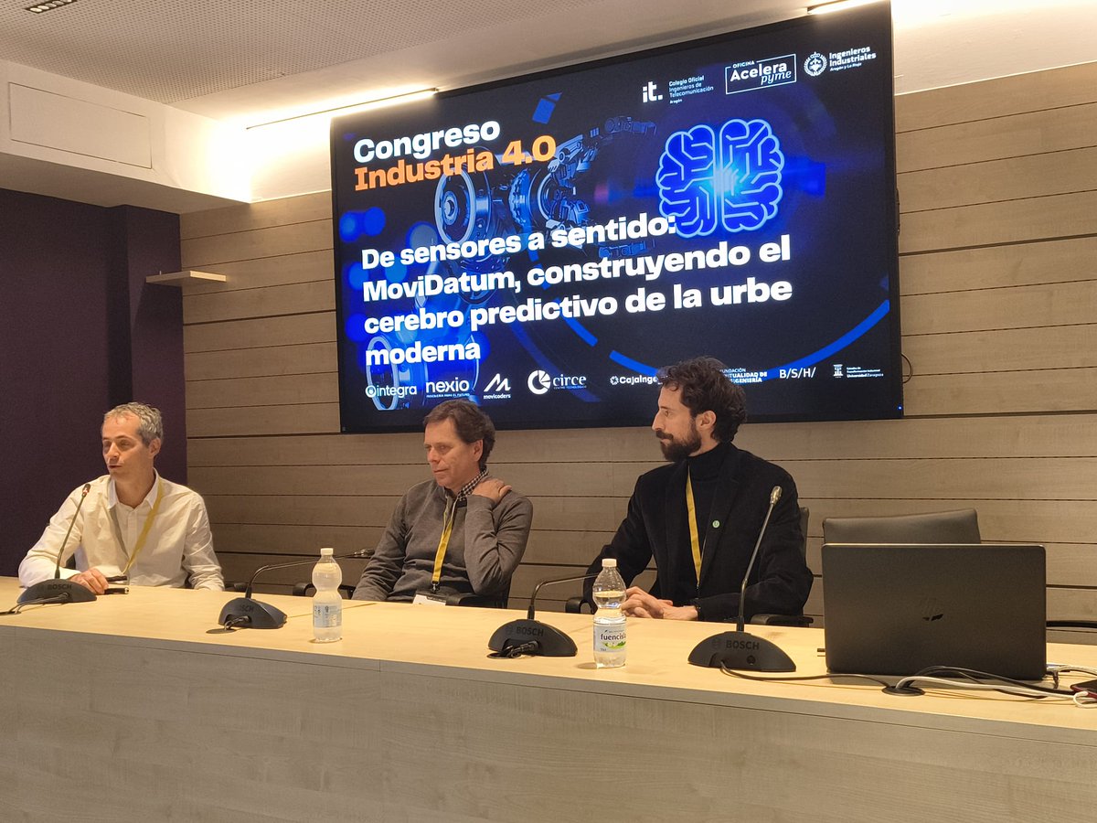 movicoders's tweet photo. Participamos en el Congreso Industria 4.0 presentando MoviDatum, que convierte datos IoT en información útil con IA para mejorar la gestión urbana en Huesca.https://t.co/Nk0LbLV3gZ https://t.co/WVjlqfe7eB