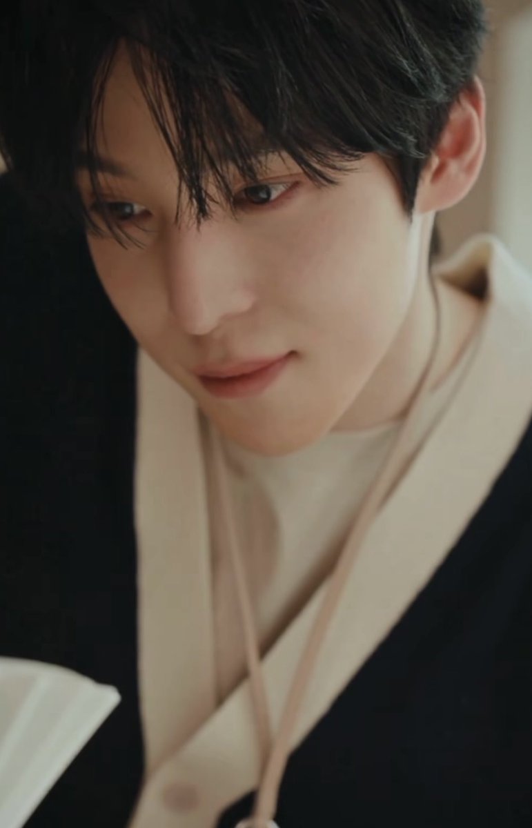롲즈 tweet media