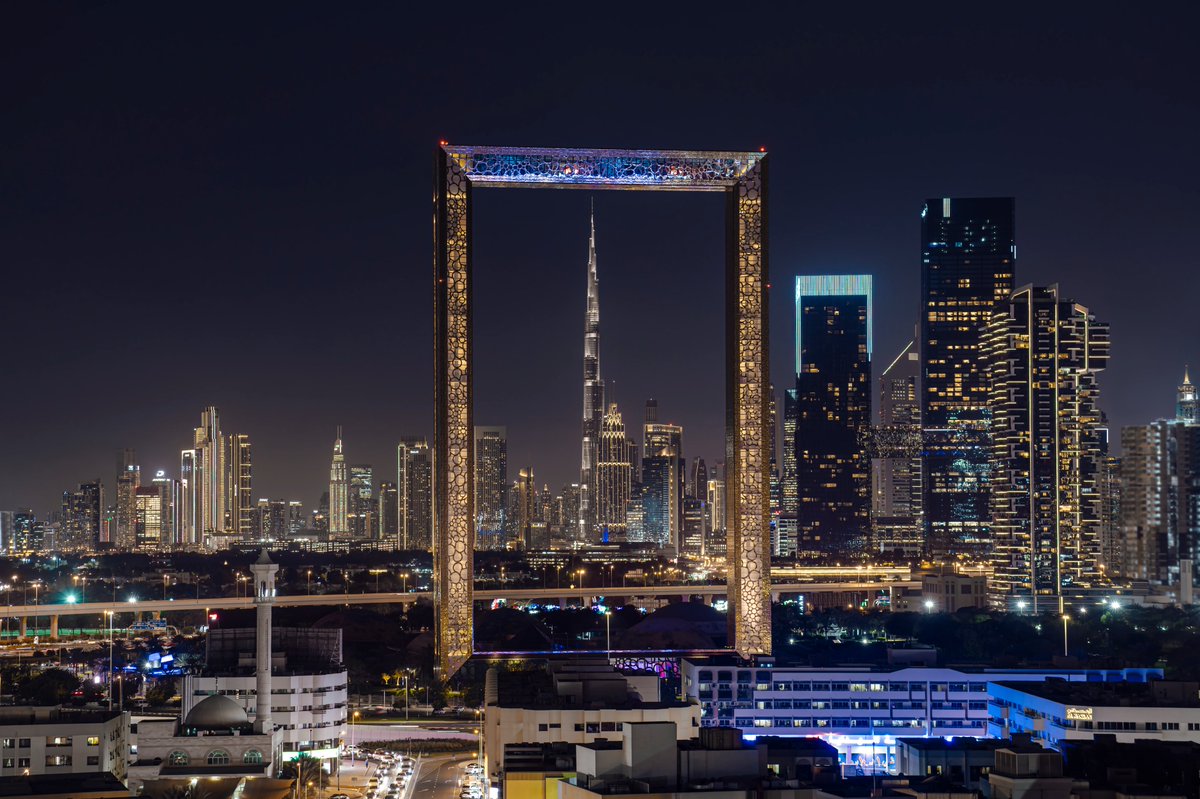 DXBMediaOffice's tweet photo. إعمار العقارية تُعلن نتائج قوية خلال الربع الأول من 2026 مع نمو إيراداتها بنسبة 23% لتصل إلى 12.4 مليار درهم إماراتي، كما سجلت الشركة صافي أرباح بقيمة 6.4 مليار درهم وبنسبة نمو 38.3% مقارنة مع الربع الأول من 2025، كما ارتفع حجم المبيعات العقارية بنسبة 16% إلى 22.4 مليار درهم إماراتي.