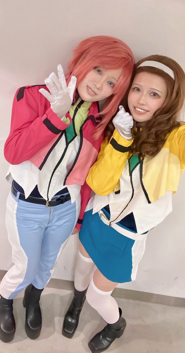 pohohutosusi's tweet photo. Cosplay:ガンダム00
売り子さんのフェルトちゃんとも！
ミレイナ・ヴァスティ▶︎ぱや
フェルト・グレイス▶︎@00_fjmtto https://t.co/QI9peNDdbY