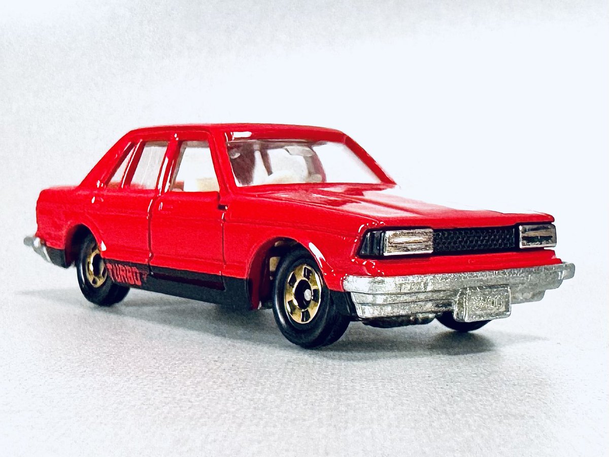 日産 ブルーバード 1800ターボ SSS-XG 「トミカ誕生記念コレクション
