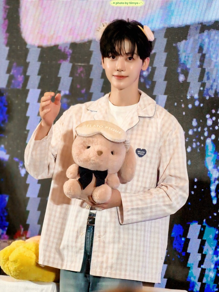 simyo0218's tweet photo. 260510 iminitv wuhan
🐱🪭
#재민  #JAEMIN 
#NCTJNJM #BOTHSIDES https://t.co/g7EZAEioG6