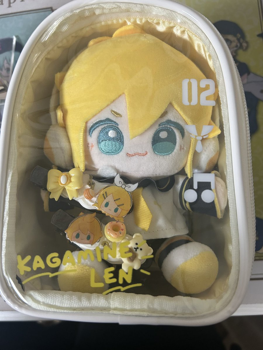 Kagamine_tetewa's tweet photo. ぴったりサイズで最高すぎる🥰かわいい https://t.co/4Jhs8t20AJ