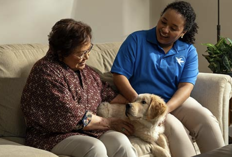 MyVisitingAngel's tweet photo. What are 6 early signs of dementia? We explore signs and symptoms on our website: https://t.co/NEswqaAf1f https://t.co/ufWkMmmbqO