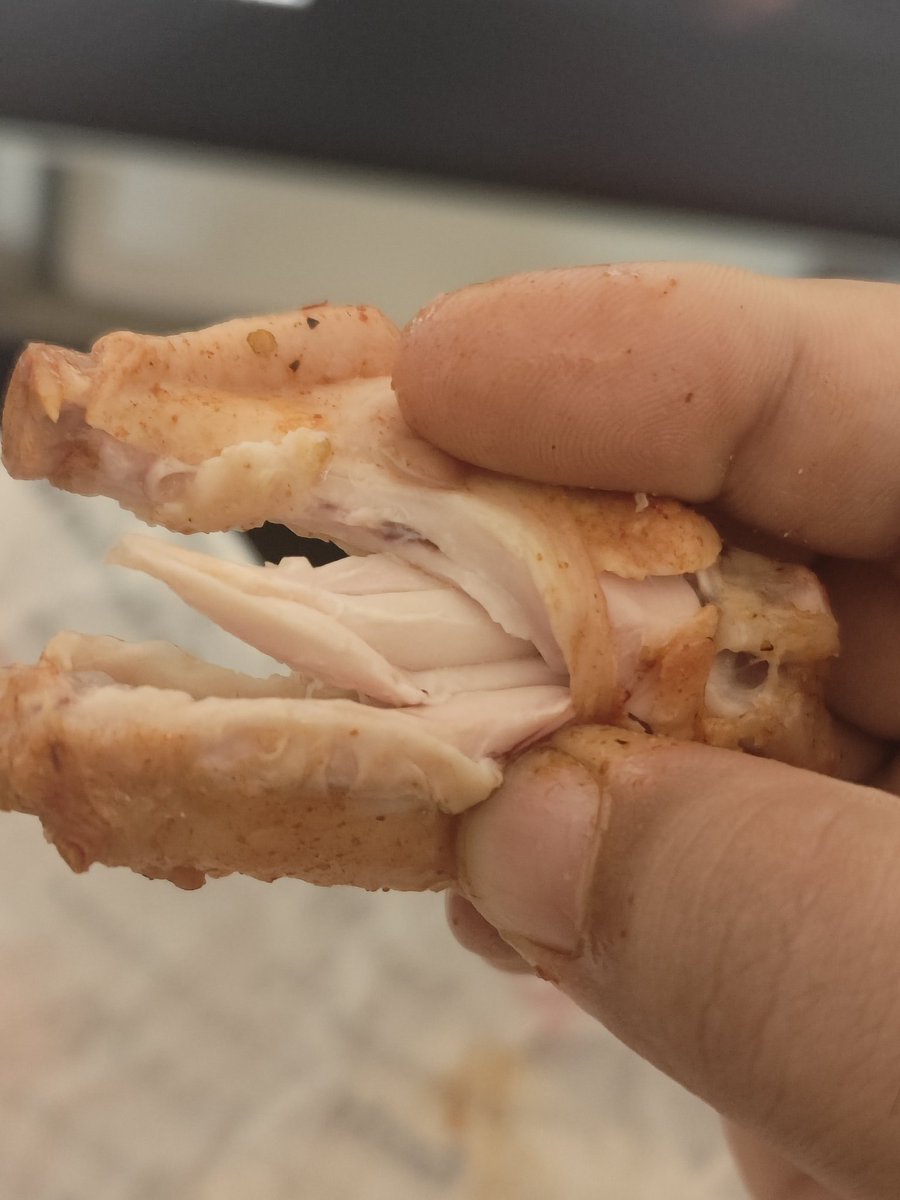 abrari34's tweet photo. Why do you even have chat system when your chat system is so fucking useless, @zomato/@zomatocare?

When I raised concern of undercooked food from @kfc, it should be a priority, since it could create a health issue, but instead, the useless AI model can't verify the issue https://t.co/PPGi4VP2jT