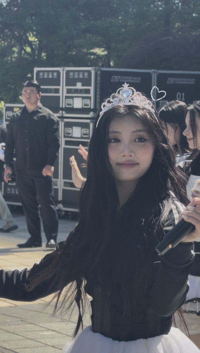luviitl's tweet photo. 듀……… https://t.co/aaHb7OFEsI
