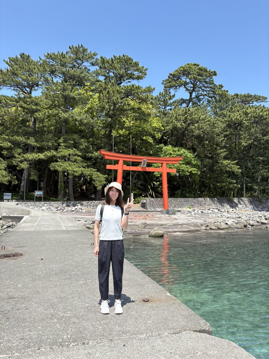 CCHAN925's tweet photo. 沼津❷
素晴らしいとこにある神社、
食べ歩き。
めんだこプリンアラモード
かわいすぎる！

#沼津
#めんだこ https://t.co/F9hZLyVexx