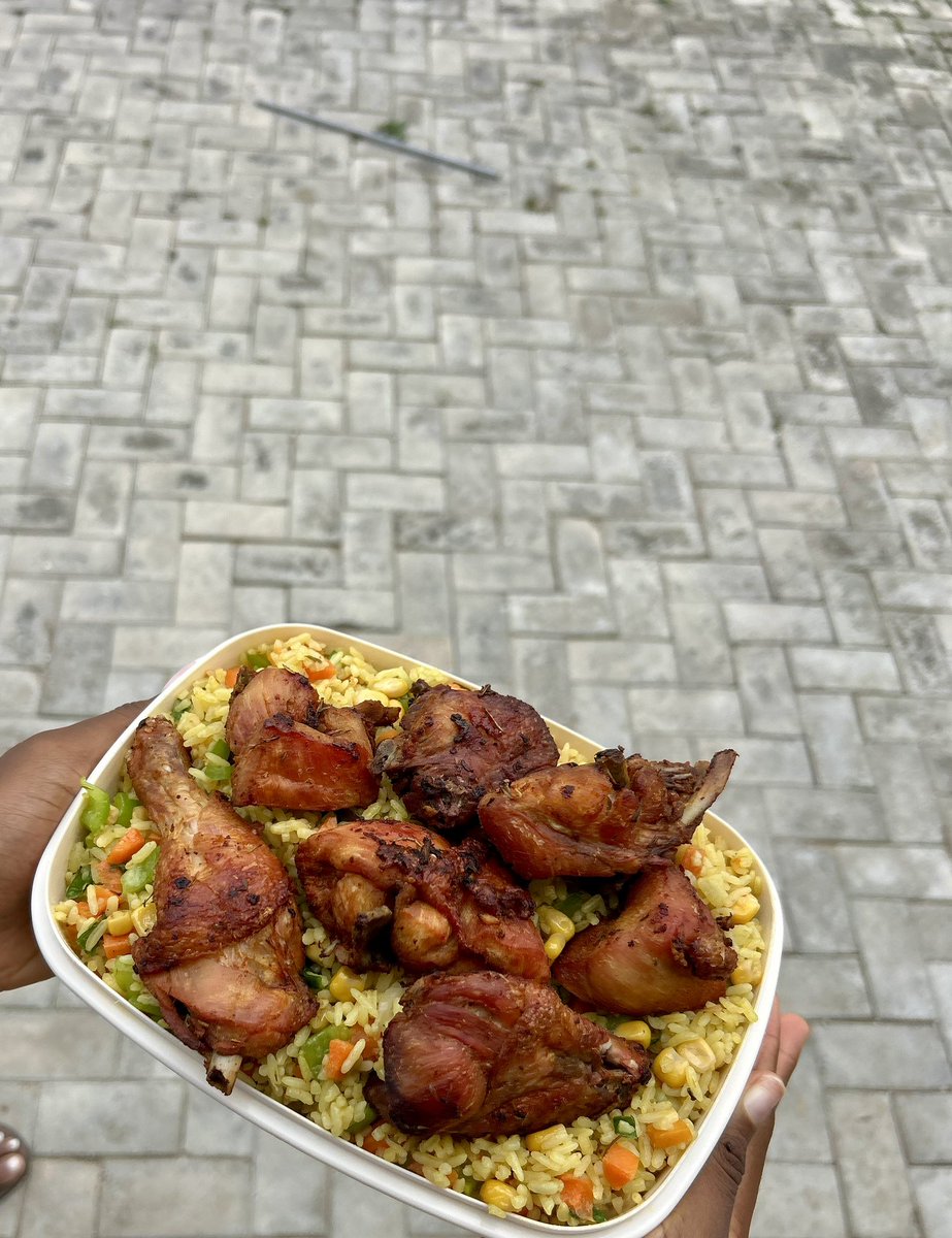 Eat_kris's tweet photo. 2.5L fried rice and chicken bowl 
🏷️35k

Kindly Retweet 🙏 https://t.co/HUCsKq4ImR