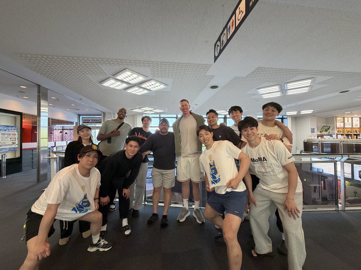 富山グラウジーズ tweet media