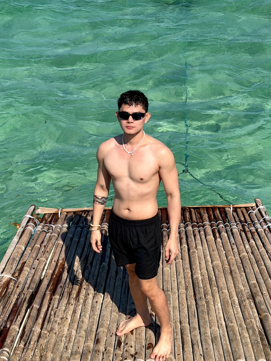 Josephcvsx's tweet photo. Sea u 🌊👀 https://t.co/h9sucoH0DK