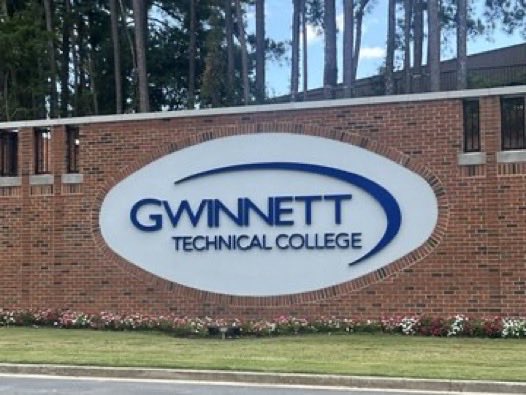 CoachPollard36's tweet photo. Its a great Monday to be a Warhawk. Class of 24,25&amp;26 offensive and defensive lineman still looking for a home hit me up and let's talk today. You will be in great hands when you join a great program. Time waits for no man. Who is next to join the Warhawk family? https://t.co/ksoKYp3XAg