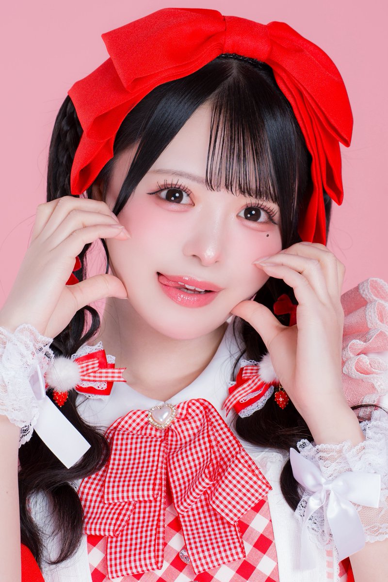 モモ tweet media