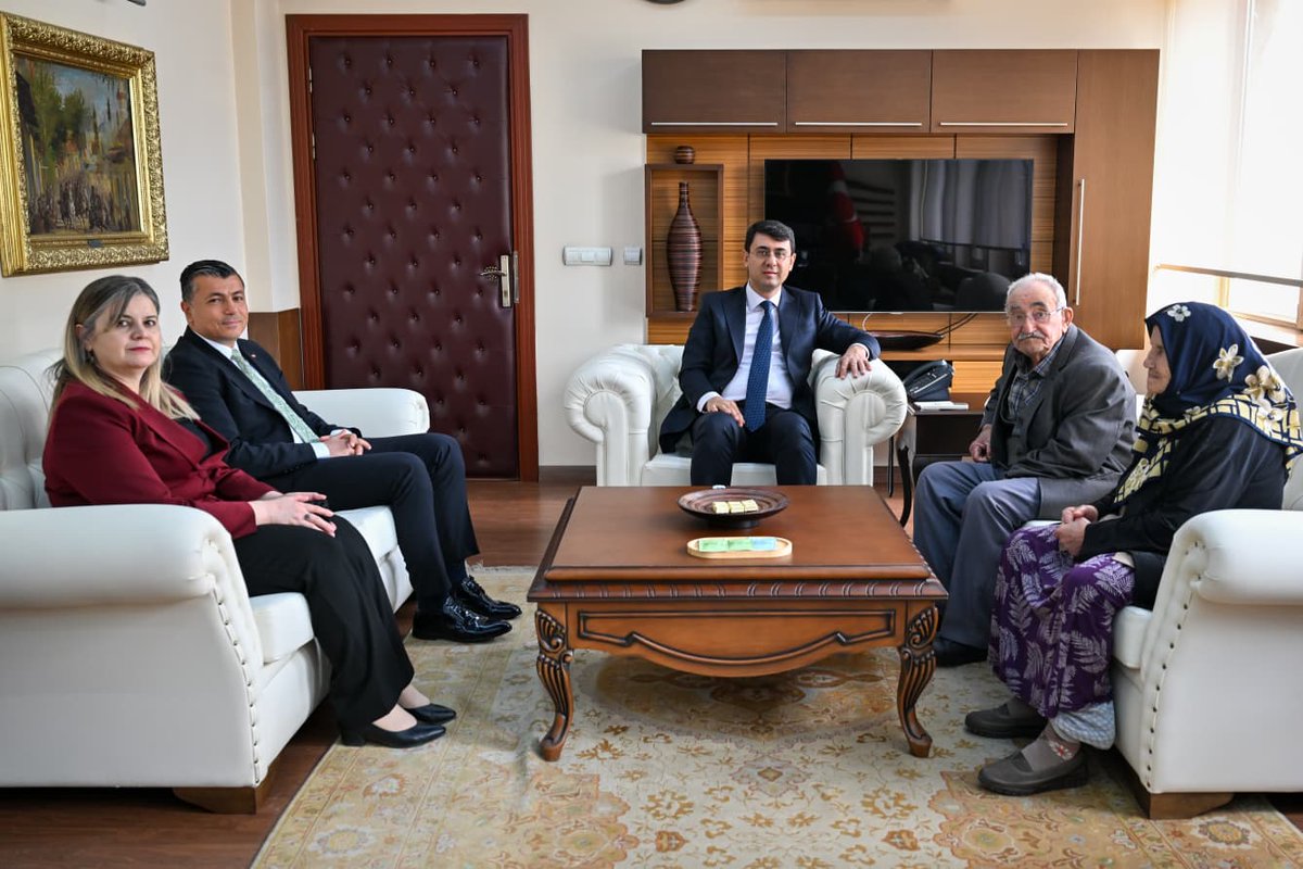 Uşak Valiliği tweet media