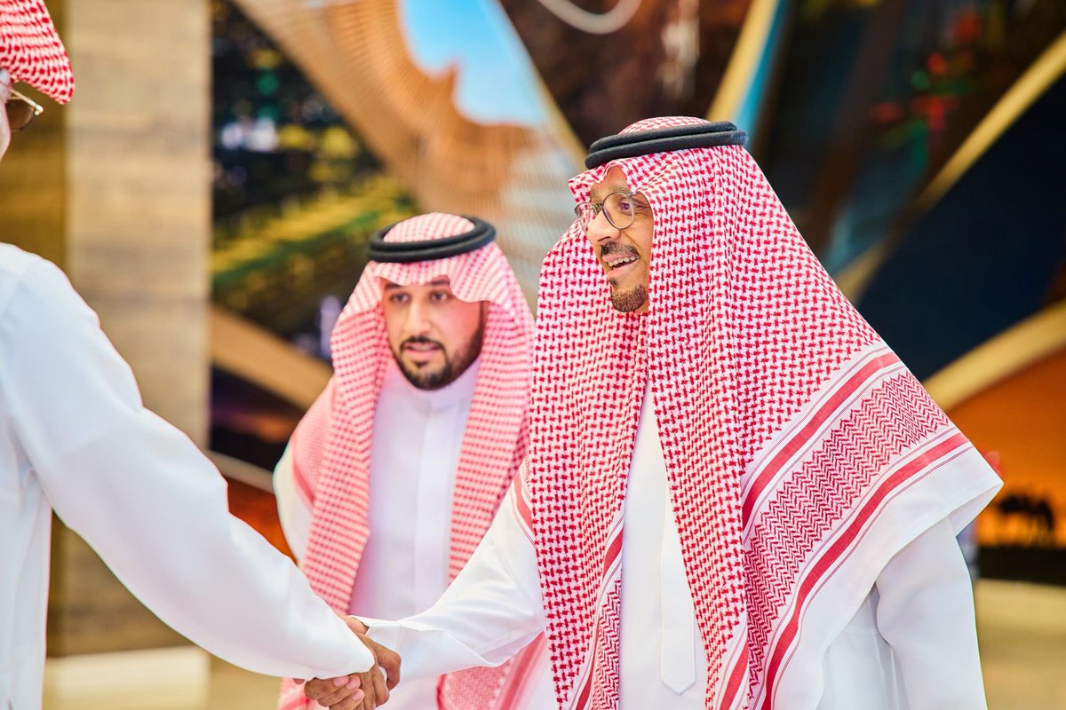 tamkeen40's tweet photo. في ليلةٍ نفخر فيها بإنجازات المركز ومسيرته الممتدة لعشرة أعوام ✨

تشرفنا هذا المساء بحضور 🙏🏻
الرئيس التنفيذي لـ هيئة تطوير منطقة حائل
أ. عمر عبدالله آل عبدالجبار

مدير عام فرع وزارة الموارد البشرية والتنمية الاجتماعية بمنطقة حائل 
أ. فريح محمد العياد
#شهادة_ISO  #تمكين https://t.co/3sBgDmC0Rc