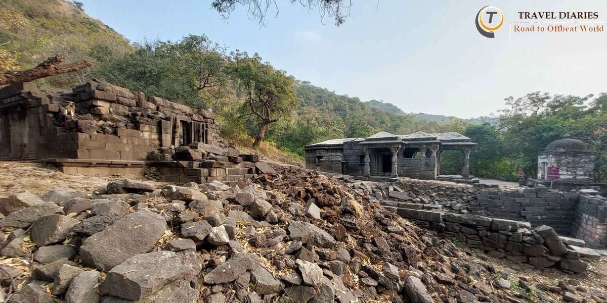 GAURAVIIFT's tweet photo. 3) Lost Temples on trek to Lonar Lake –
Premises of ruins - 3 temples and a stepwell. Dedicated to God Shiva, Ganesh, Ram and Hanuman. Monkeys and langurs are guarding the premises.
https://t.co/ziOOLVnTKq

#luckyvagavond #MaharashtraNews #lonarlake
#losttemples #templesofindia https://t.co/atg612QALj