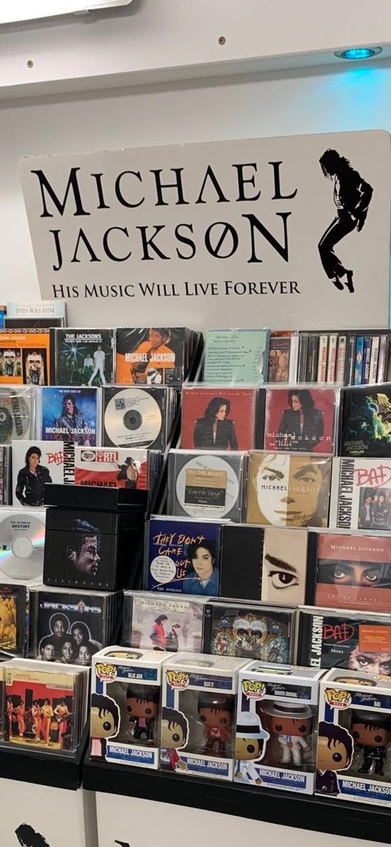MAXGLO13's tweet photo. Michael Jackson Øway?? https://t.co/0Cceo6Y7Mr