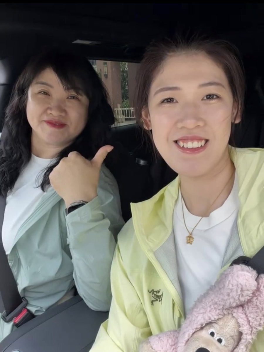 LYY_0219's tweet photo. ✨[100526] Mama Li YingYing Douyin update✨

#liyingying #หลี่อิ๋งอิ๋ง #วอลเลย์บอลหญิง https://t.co/6XjqP4cDHS