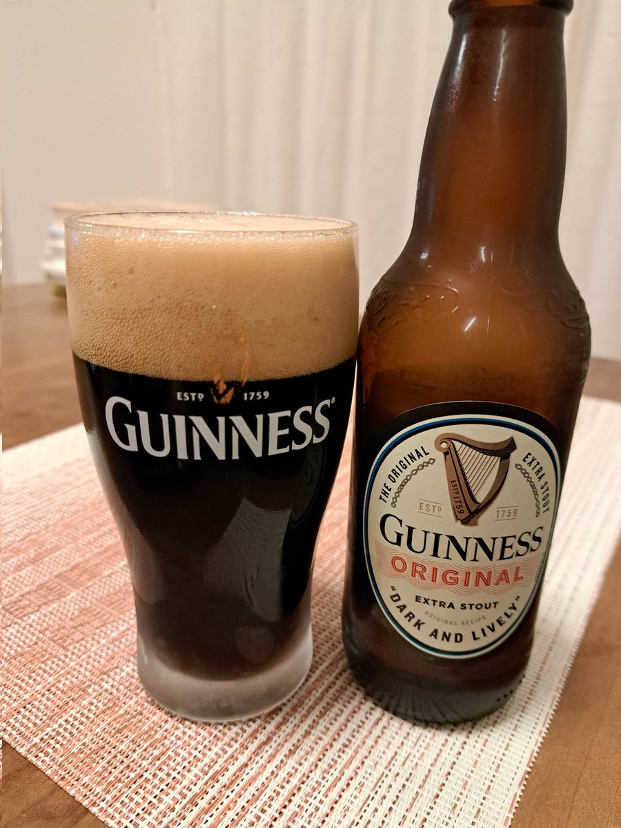 ToiebaW's tweet photo. 月曜日お疲れ様でした！
今夜はGUINNESSで乾杯🍻 https://t.co/5kXq8o585c
