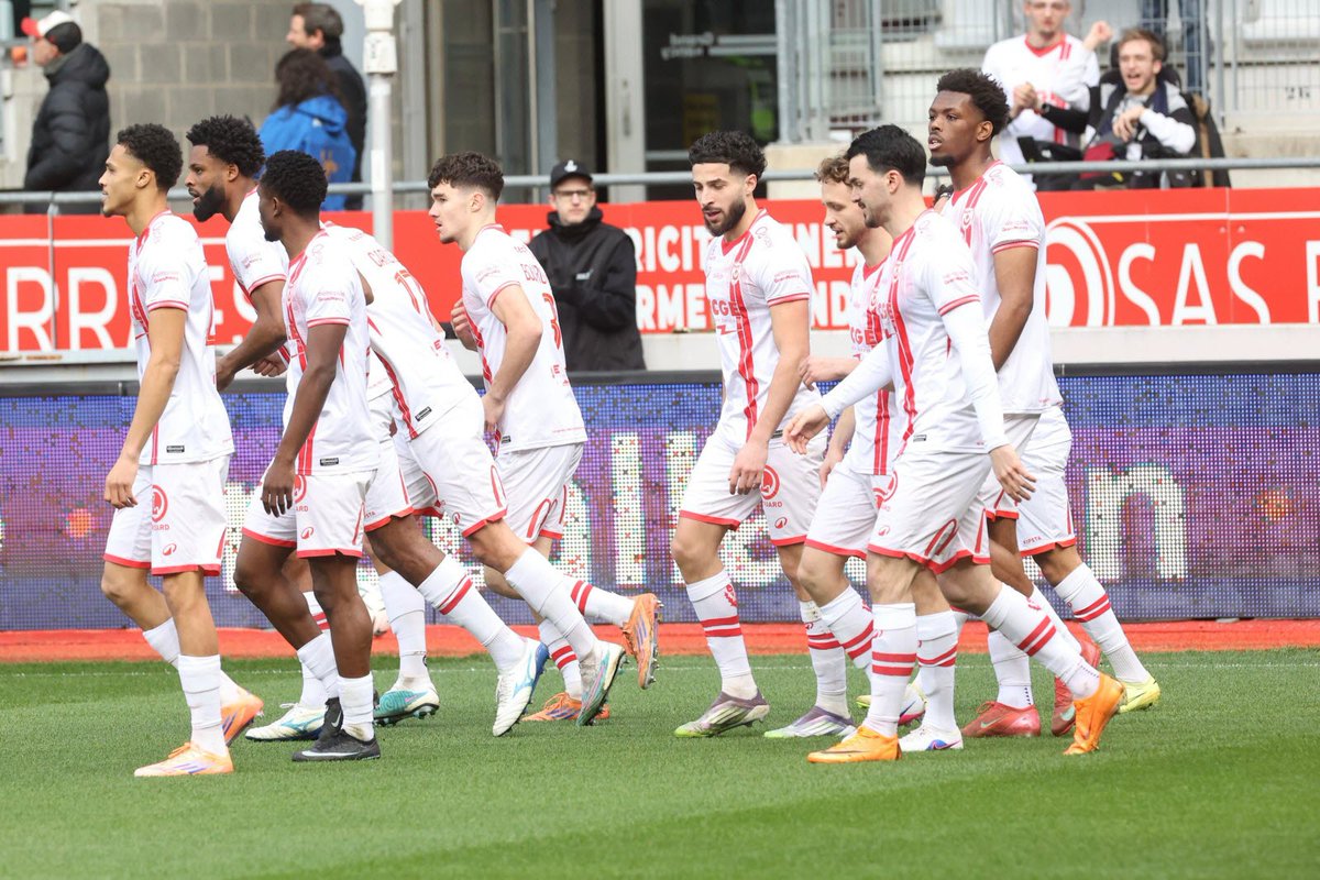 StatsPicot's tweet photo. 📊Bilan d'@asnlofficiel à Marcel-Picot en @Ligue2BKT 2025/26 : 

👕17 matchs (dont 6 à huis clos)
✅5 victoires
🤝3 nuls
❌9 défaites
⚽️16 buts marqués (0.94/match)
🥅29 buts encaissés (1.71/match)
🔒4 clean sheets

#ASNL #BilanASNL #Stats #Ligue2BKT
📸Fred Marvaux https://t.co/eUCnNuxGPS