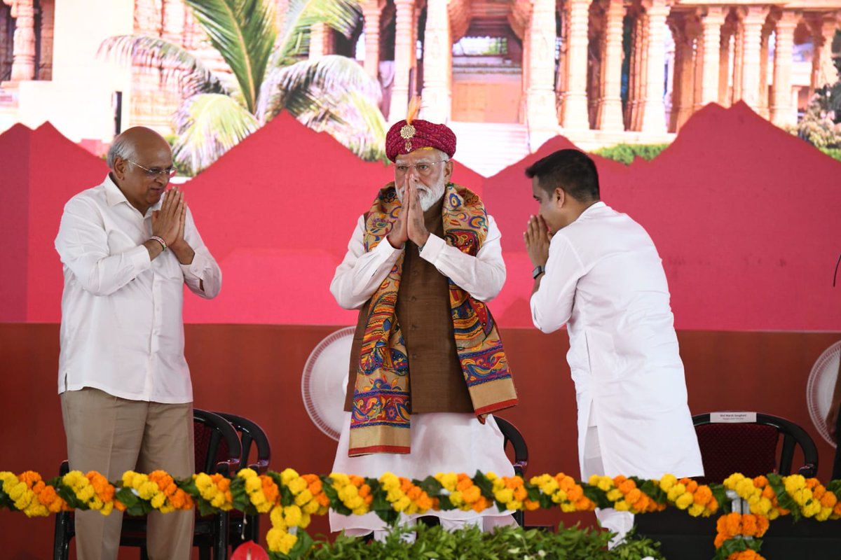 CMO Gujarat tweet media
