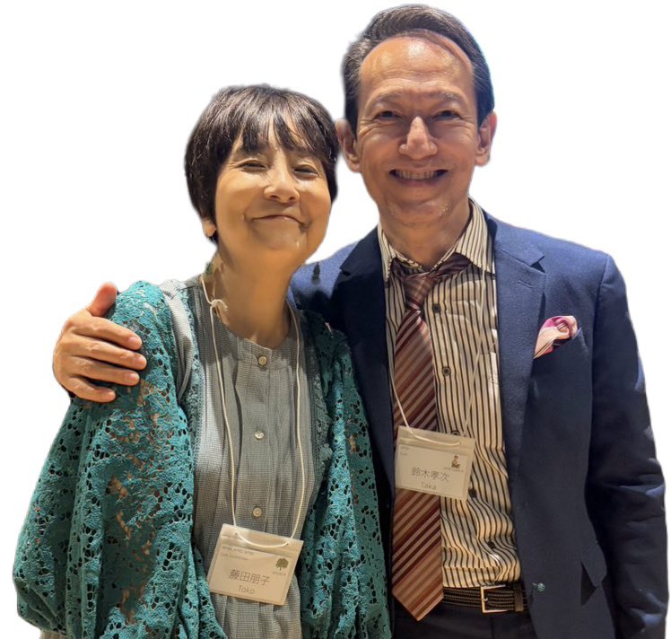 somaparu's tweet photo. #東京学生英語劇連盟 創立60周年を #奈良橋陽子 さん、#藤田朋子 さん、#別所哲也 さんをはじめ380名の素敵な仲間たちと共にお祝いしました。未来を見つめながらの幾層もの世代を超えての交流は実に刺激的で愛おしいひと時。誠にありがとうございました！再会を願っています！
ご自愛下さい。#鈴木壮麻 https://t.co/qFEQhmrMBc