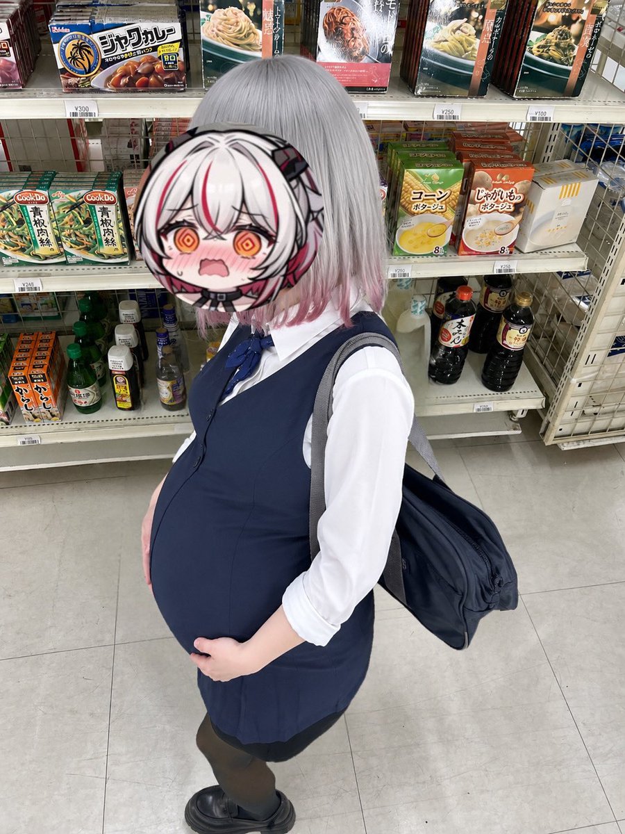 ろいろ👾 tweet media