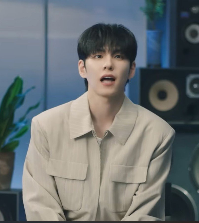 whatday6use's tweet photo. 🐰 Wonpil SOLO CONCERT 'Unpiltered' VCR 

NOICE - M ITALIAN PINSTRIPED RICKY JACKET - BEIGE
￦399,000
🛒https://t.co/pckZVprZXQ

#DAY6 #WONPIL #원필
#WhatWonpilUses #Wonpil_NOICE https://t.co/tJd2UQAj2C