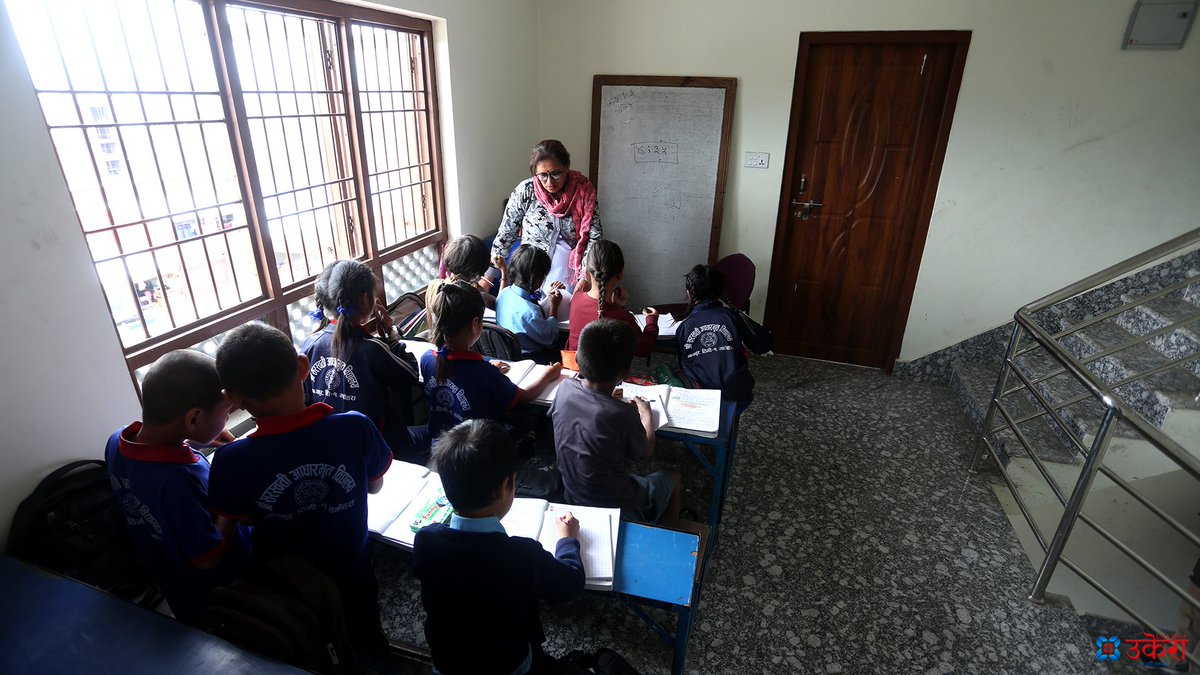 iamarunshrestha's tweet photo. that is a class being run on a stairs' landing.

no good will ever come out of events that led them to here. https://t.co/VEENy5vENR