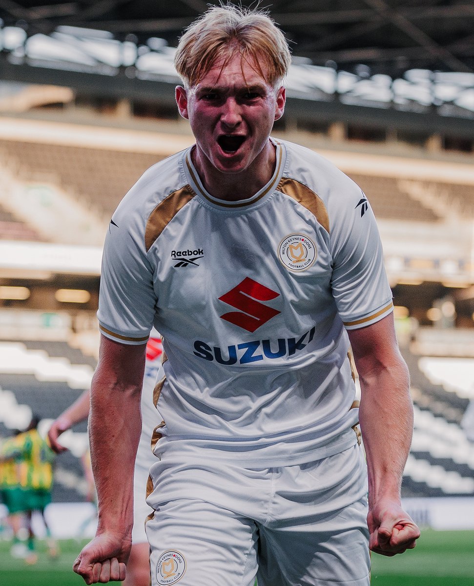 MKDonsFC's tweet photo. The future stars of MK1 ⭐

#COYD https://t.co/1lhBcobmsh